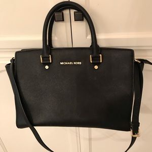 Michael Kors large Selma bag black gold hardware